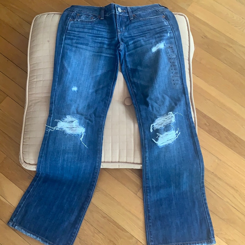 NWOT American Eagle Favorite Boyfriend Jeans